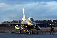 Россия обстреляла &laquo;Кинжалами&raquo; аэродром ВСУ. Под удар могли попасть пытавшиеся взлететь истребители F-16