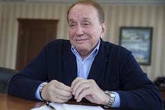 &laquo;В это сложно поверить, осознать и принять&raquo;. Звезды прощаются с Масляковым и рассказывают, как КВН изменил их жизнь