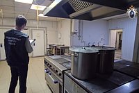 СК раскрыл подробности дела об отравлении семьи в Красноярском крае. В организме умершей девочки не нашли дихлофос