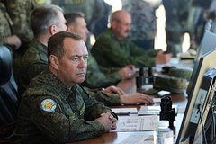 &laquo;Еще один храбрый пшек появился&raquo;. Медведев напомнил о многократных разделах Польши в ответ на угрозы ударов по России
