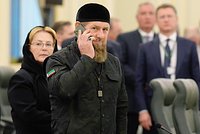 Кремль впервые отреагировал на заявление Кадырова о подготовке покушения на него. Главе Чечни советуют идти в полицию