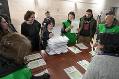 Президент Грузии отказалась признавать парламентские выборы Президент Грузии отказалась признавать парламентские выборы
