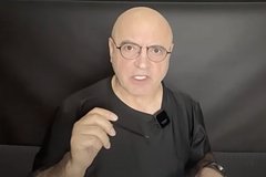 В Дагестане задержали известного спортивного комментатора. Он заявил, что ему подбросили гранату В Дагестане задержали известного спортивного комментатора. Он заявил, что ему подбросили гранату