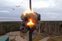 &laquo;Взлом или страшное послание&raquo;. В эфире &laquo;Радиостанции Судного дня&raquo; заиграл Shaman и гимн СССР