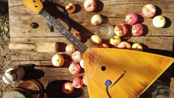 Babushka, vodka, balalaika и другие русские заимствования в иностранных языках Babushka, vodka, balalaika и другие русские заимствования в иностранных языках