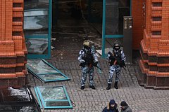 Взрыв в &laquo;Алых Парусах&raquo; устроил смертник с миной на теле. Кто он?