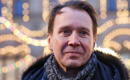 Названа причина госпитализации актера Евгения Миронова