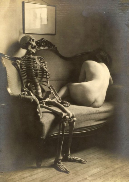 Дама со скелетом, сюрреалистический фотосет Франца Фидлера начала 1920-х годов