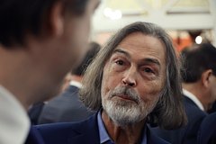 Никас Сафронов оценил написанный им портрет Трампа Никас Сафронов оценил написанный им портрет Трампа