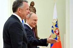 Путин и спецпосланник Трампа три часа беседовали в Кремле. Как прошли переговоры и чего удалось достичь? Путин и спецпосланник Трампа три часа беседовали в Кремле. Как прошли переговоры и чего удалось достичь?