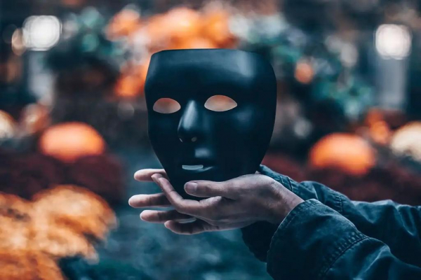 Теория «мертвого интернета»: почему из сети уходят живые люди Теория «мертвого интернета»: почему из сети уходят живые люди