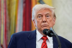 Трамп анонсировал разговор с Путиным Трамп анонсировал разговор с Путиным