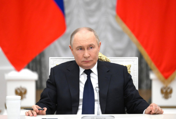 «Он играет с огнем!» Трамп обратился к Путину и заявил, что спас Россию от очень плохих вещей «Он играет с огнем!» Трамп обратился к Путину и заявил, что спас Россию от очень плохих вещей
