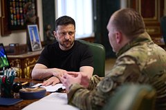 «Подготовка длилась более полутора лет». Зеленский назвал ответственного за атаку на российские аэродромы «Подготовка длилась более полутора лет». Зеленский назвал ответственного за атаку на российские аэродромы