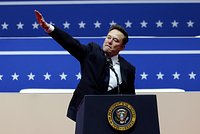 &laquo;Ударил плечом как игрок в регби&raquo;. Илон Маск подрался с министром финансов США