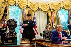 «Он сошел с ума!» Маск и Трамп публично поссорились. Миллиардер заявил, что президент фигурирует в деле о педофилии «Он сошел с ума!» Маск и Трамп публично поссорились. Миллиардер заявил, что президент фигурирует в деле о педофилии