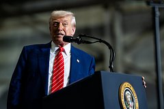 Трамп призвал всех срочно покинуть Тегеран Трамп призвал всех срочно покинуть Тегеран