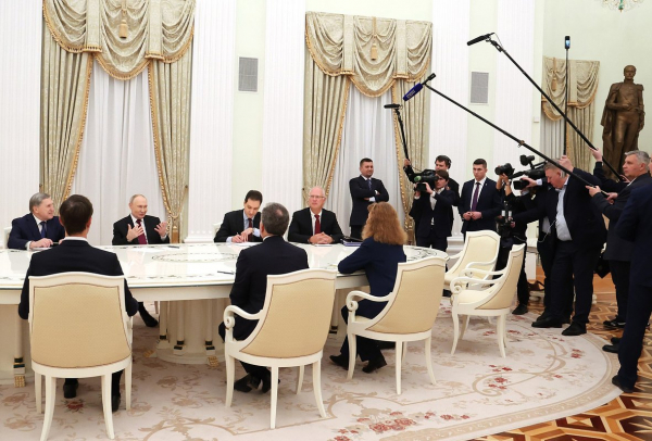 «Довоевались». Путин рассказал о планах Москвы на Донбасс и Новороссию после переговоров с делегацией США «Довоевались». Путин рассказал о планах Москвы на Донбасс и Новороссию после переговоров с делегацией США