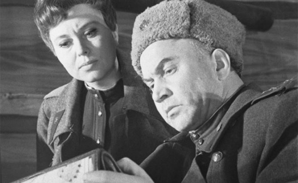 70 лет на сцене: родилась в Сталинграде, играла королеву
