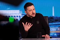 Россия и Украина обменялись пленными перед Пасхой. По меньшей мере семь человек удерживались ВСУ как заложники Россия и Украина обменялись пленными перед Пасхой. По меньшей мере семь человек удерживались ВСУ как заложники