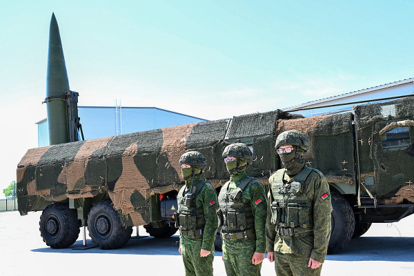&laquo;Руководство Белоруссии должно быть в тонусе&raquo;. Зеленский решил запугать Лукашенко. Чем он угрожает Минску и какие цели преследует?