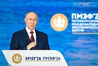 &laquo;Очереди на заправках есть&raquo;. Путин собрал совещание по снабжению топливом и прокомментировал ситуацию с бензином