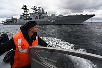 Немецкие политики захотели понаблюдать за захватом танкера береговой охраной. Как российский корвет устроил им фиаско?