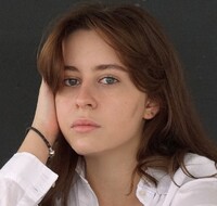 Популярную актрису прозвали иконой стиля из-за наряда задом наперед Популярную актрису прозвали иконой стиля из-за наряда задом наперед