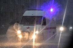 Вице-губернатор российского региона попал в массовое ДТП. Жертвой аварии стала девочка-подросток